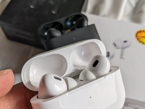 Airpods Pro Platinum Copy In Pakistan | Wireless Charging Case