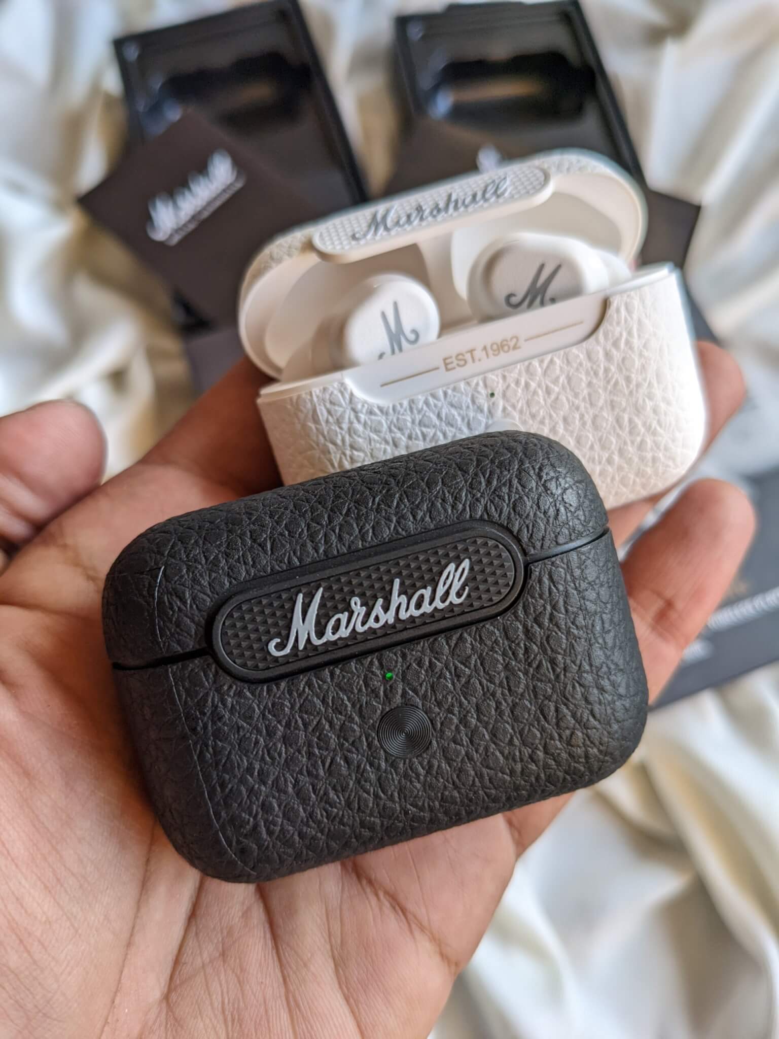 Wireless Earbuds In Pakistan | Online Earbuds Price